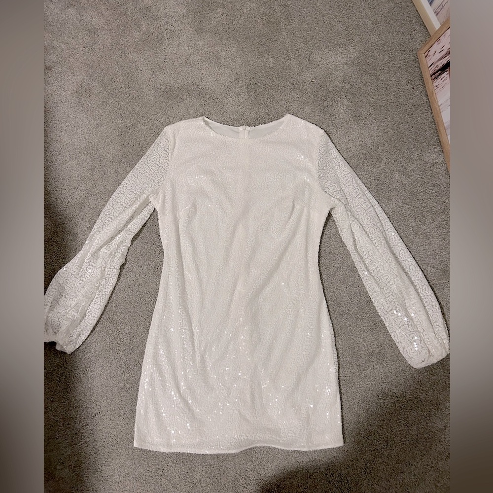 White sparkly mini homecoming dress never worn